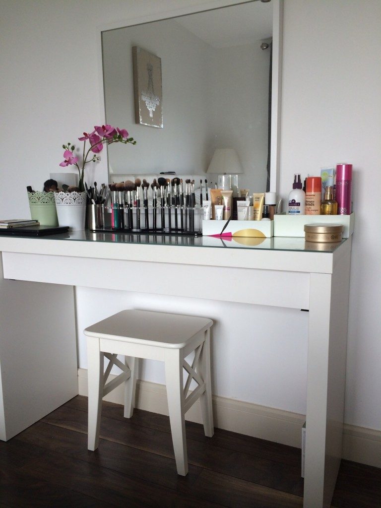 pippa's dressing table