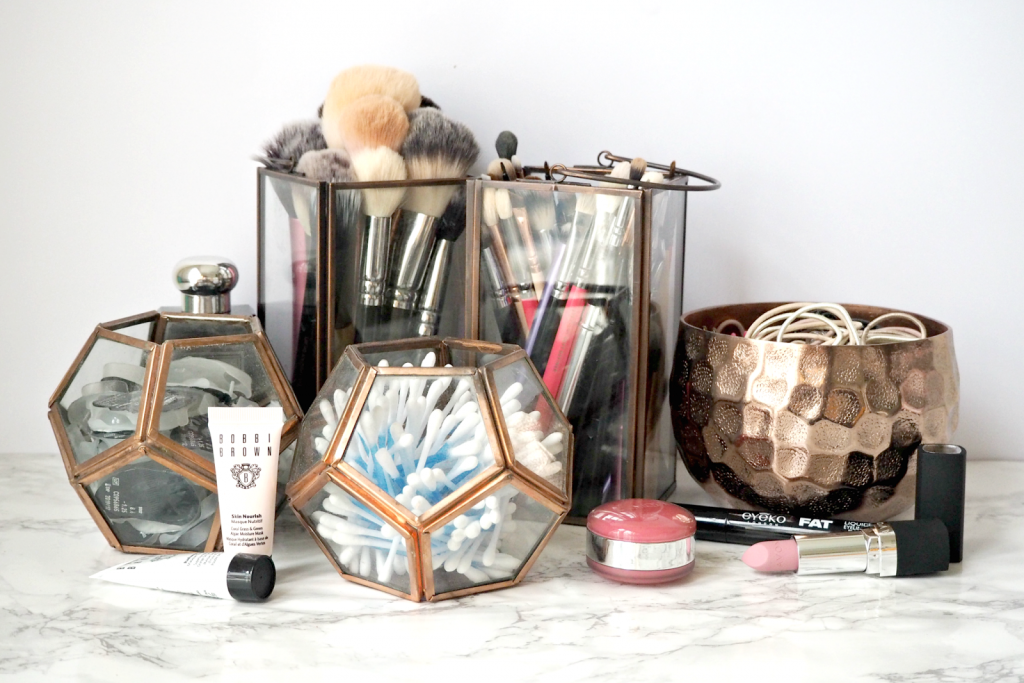 rose-gold-makeup-storage-innovative-quirky-ways-to-hold-your-essentials-1